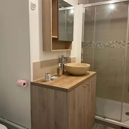 Charmant T2 Avec Jardin Paris Exterior foto